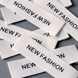 Phong Cách Mới Tùy Chỉnh Quần Áo In Ấn Tag Nhãn Hiệu Satin Vải Quần Áo Nhãn Với Logo Của Bạn - Product Image 4