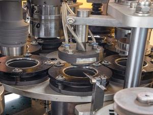 Máquina para fabricar cubos de papel de alta velocidad Kfc <span class=keywords><strong>Mcdonald</strong></span> 40-130 oz para pollo asado - Product Image 3