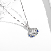 Collier Pendentif Cheval Marin Plaqué PVD Or 18K 316L avec Pierre Zirconia Brillante