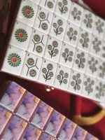 Jeu de Mahjong Américain de Luxe Rose Fleur de Cerisier Moderne en Acrylique à 4 Couches, 160 Tuiles Écologiques Résistantes à l'Eau, pour Jeu de Poker et Mélange Manuel