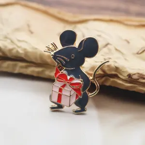 Rabbit DIY Customization Cheap Price Cartoon Rabbit Animal Fashion Charming Lapel Pins For Gifts