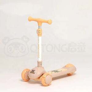 Magazzino ue portatile per bambini kick scooter push ruota luminosa elettrica ragazzi ragazze regalo <span class=keywords><strong>skateboard</strong></span> per bambini E scooter per bambini - Product Image 4