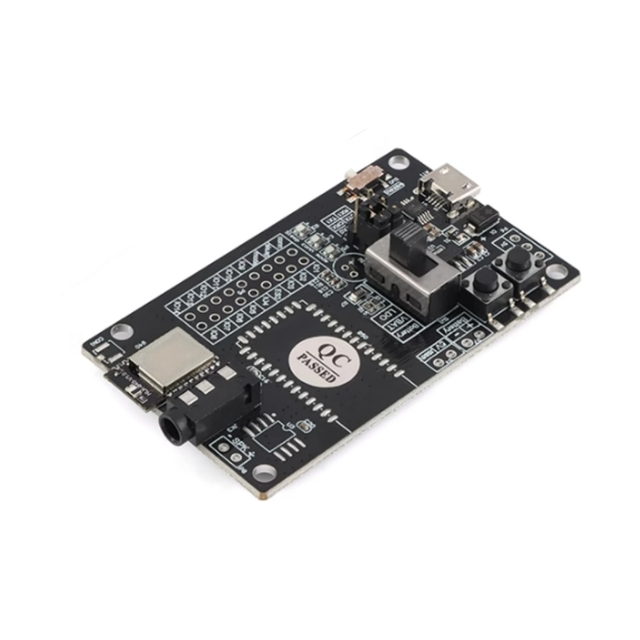 HLK-B40 Master-Slave module B40 BLE 5.1 Wireless serial port transparent long-distance stability