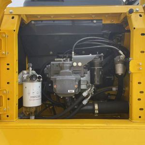 รถขุดญี่ปุ่นแท้ มือสอง สภาพดี ยี่ห้อ KOMATSU รุ่น PC200-7 และ PC200-8 ขนาด 20 ตัน ราคาถูก ใช้เครื่องยนต์ Cat เป็นส่วนประกอบหลัก - Product Image 5