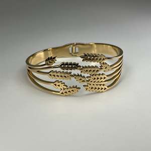 BBBA-03855 กำไลข้อมือแฟชั่น อุปกรณ์เสริมที่หรูหราและมีสไตล์สำหรับผู้หญิง - Product Image 1