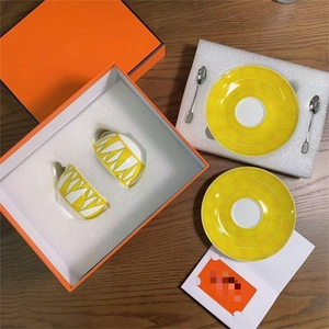 Venta al por Mayor del Juego de Tazas y Platos de Regalo de Lujo Más Vendido - Product Image 5