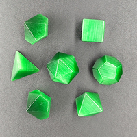 Vente en gros Jeu de dés oeil de chat vert D20 mdn Pierre numérotée en or avec logo personnalisé Accessoires en pierre gemme pour jeu Donjons Dragons