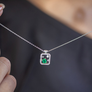 Collar con Colgante de Plata de Ley 925 Chapado en Oro de 18K con Números 23 con Incrustaciones de Diamantes, Estilo Minimalista Personalizado para Mujer, Wenchi - Product Image 1