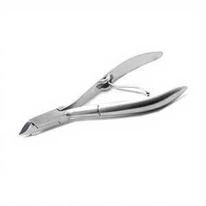 Coupe-cuticules argenté en acier inoxydable pour manucure, pédicure, podologie, soin des ongles et élimination des cuticules - Product Image 1