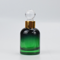 Vente chaude usine – Bouteille diffuseur à roseaux ronde en verre de luxe personnalisée 100ml 150ml 200ml pour huiles essentielles et parfums, avec logo personnalisé