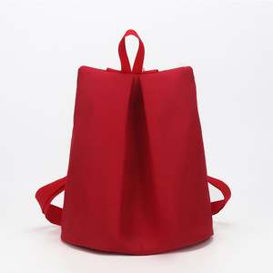 Sac à dos de danse rose personnalisable avec logo, idéal pour la danse classique et latine, en tissu Oxford imperméable de qualité supérieure, parfait comme cadeau pour les cours de formation. - Product Image 5