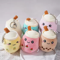 Vente en gros de porte-clés en peluche Boba Tea de 12 cm, adorable pendentif en forme de tasse de thé au lait, poupée en peluche douce pour enfants, cadeau en peluche personnalisé OEM