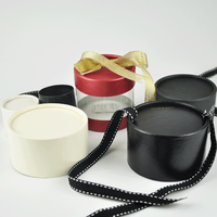 Logo personnalisé Cylindre Boîte ronde Tube Bijoux Boîte cadeau avec inserts en mousse pour l'emballage