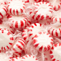 Bonbons durs de Noël emballés individuellement à la menthe rouge blanc dépouillé