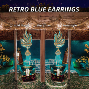 Boucles d'oreilles pendantes vintage en zircon bleu, en laiton plaqué or, avec pendentif plume rétro pour femme, idéales pour les soirées - Product Image 2