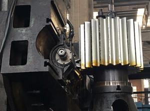 عجلة تروس فولاذية مخصصة مصنعة بتقنية التصنيع بالتحكم الرقمي بالحاسوب مع طلاء سطحي بالكربيد قطر كبير - Product Image 3