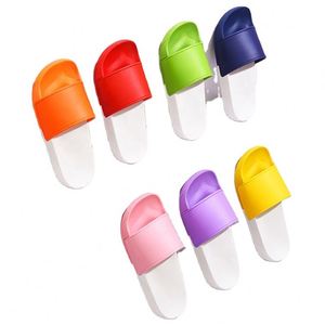 Sandales personnalisées Yy986 avec logo imprimé en PVC pour hommes – Idéales pour la promotion - Product Image 1