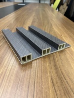 Vente chaude, nouveau design, panneau composite bois-plastique, revêtement mural intérieur, panneau mural WPC, vente en gros d'usine