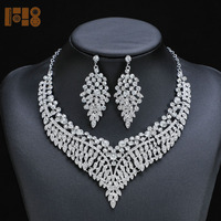Parures de bijoux de mariée : Collier et boucles d'oreilles tendance pour mariée, accessoires de bijoux pour fête de mariage en stock