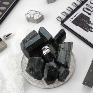 Piedra de turmalina negra natural <span class=keywords><strong>Marlene</strong></span> Energy Producto mineral no metálico - Product Image 1