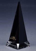 Noble New Design Products une flèche unique en forme d'un trophée de cristal noir en forme de pyramide.