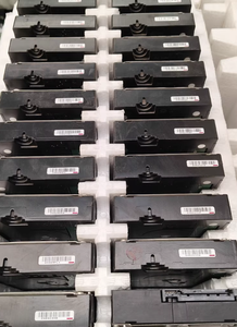 ใหม่และเป็นของแท้ MZILT15THMLA-00AC3 PM1643 ฮาร์ดดิสก์ <span class=keywords><strong>SSD</strong></span> สำหรับเซิร์ฟเวอร์ ความจุ 15.36TB แบบ SAS 12Gb/s ขนาด 2.5 นิ้ว TLC อุปกรณ์เสริมคอมพิวเตอร์ - Product Image 3