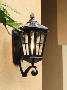 Lampe LED murale extérieure en alliage d'aluminium avec diffuseur en verre trempé, alimentée par énergie solaire, lumière blanc chaud 3500K, garantie 10 ans - Product Image 6