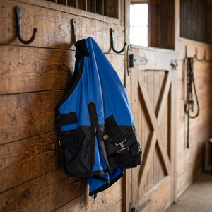 Qualité Fiable Nouvelle Couverture de Cheval en Polaire Imperméable pour l'Hiver, Modèle Contour, pour Dressage, avec Logo Personnalisé, en Nylon, Toutes Saisons - Product Image 3