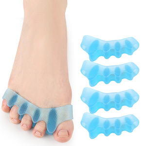 Separador de Dedos de Silicona Suave con 5 Orificios, Corrector Elástico para Alivio de Juanetes, Dedos Superpuestos y Hallux Valgus - Product Image 3