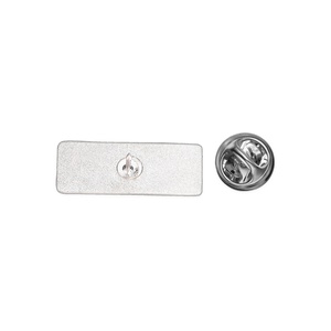 Ensemble d'épingles en émail amusantes en forme de panneaux de rue espagnols pour décorer un sac à dos - Product Image 5