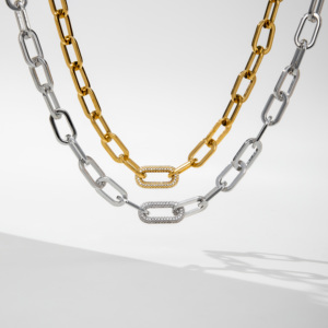 YF5144 <span class=keywords><strong>Set</strong></span> di Gioielli alla Moda: Bracciale, Collana e <span class=keywords><strong>Orecchini</strong></span> in Acciaio Inossidabile Placcato <span class=keywords><strong>Oro</strong></span> 18K con Catena a Clip Spessa e Charm in Zirconia Cubica - Product Image 4