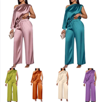 Ensemble de mode transfrontalier en satin pour femme avec haut à col asymétrique et pantalon de style décontracté
