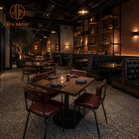 Meubles sur mesure Ron Group, table rectangulaire en bois, chaise commerciale rembourrée, banquette en cuir capitonnée pour restaurant