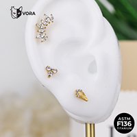 Anting Titanium ASTM F136 Model Labret 3 Batu Cluster Ulir Dalam untuk Telinga, Helix, Tragus, Conch, Perhiasan Tubuh, Anak-anak, Pernikahan