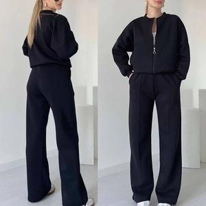 Conjunto Deportivo Premium de Jersey Grueso con Logotipo Personalizado, Chaqueta con Cierre Completo y Pantalones Anchos con Costura Central, 2 Piezas, Estilo Urbano - Product Image 3
