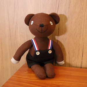 2024 Venta caliente diseños populares juguetes de peluche animales de peluche Linda película oso de peluche para niños juguetes personalizados - Product Image 2