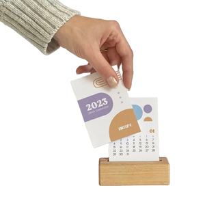 Calendriers <span class=keywords><strong>de</strong></span> <span class=keywords><strong>bureau</strong></span> miniatures créatifs <span class=keywords><strong>2023</strong></span>, jolies petites décorations <span class=keywords><strong>de</strong></span> <span class=keywords><strong>bureau</strong></span> avec horloge et cadre photo, vente en gros, nouveau design personnalisé - Product Image 1