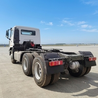 Transport de machines lourdes 351-450HP 21-30 tonnes Moteur WEICHAI Camion tracteur HOWO 6*4
