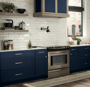 <strong>2025</strong> SKYLINE Customized American Morden Navy Blue U Shape Quartz Top High Glossy Finish Top Selling Household Kitchen <strong>Cabinet</strong>