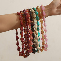 Collier en plastique en forme de cœur, style baroque irrégulier, perles vintage, chaîne élégante pour clavicule, sensation de luxe léger et haut de gamme