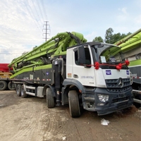 Camion pompe à béton Mercedes 8x4 Arocs 4143 ZOOMLION 63X-7RZ en bon état, moins d'entretien, portée de 63 mètres, ZLJ5441THB