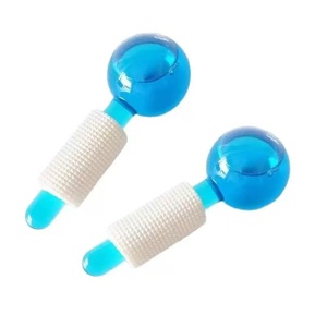 Nuova cura della pelle che si raffredda il viso strumento per il <span class=keywords><strong>massaggio</strong></span> del freddo del viso <span class=keywords><strong>rullo</strong></span> per <span class=keywords><strong>massaggio</strong></span> del viso bastoncini per congelare il viso globi di ghiaccio strumento di bellezza - Product Image 5