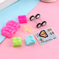 Vente directe de 60mm assemblé Capsule Oeuf Jouet Mini Petit Cadeau Twist Jouet Éducatif avec Sac Emballage Pas Cher D'origine