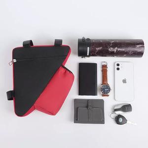 Sac triangulaire pour vélo, sac de cadre portable de 1L avec sangles détachables pour le rangement de l'équipement de cyclisme - Product Image 2