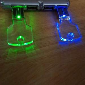 Memoria flash USB 2,0 con forma de llave, logo personalizado, almacenamiento libre de datos, luz LED transparente, 32gb, 64gb - Product Image 4