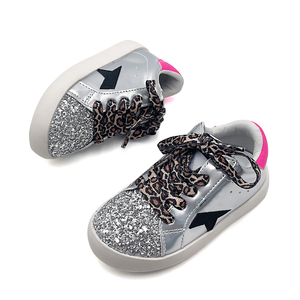 Zapatillas Deportivas Plateadas con Brillantina <span class=keywords><strong>para</strong></span> Niñas, Venta al por Mayor, Calzado Infantil Personalizado, Zapatillas Casuales con Encaje <span class=keywords><strong>de</strong></span> Leopardo, Zapatillas <span class=keywords><strong>de</strong></span> Entrenamiento <span class=keywords><strong>para</strong></span> Niños - Product Image 3