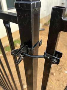 Soporte Universal <span class=keywords><strong>de</strong></span> Acero Inoxidable <span class=keywords><strong>para</strong></span> Cercas <span class=keywords><strong>de</strong></span> Granja y Hogar, Altura Personalizable, Resistente a la Oxidación, Duradero, Fácil <span class=keywords><strong>de</strong></span> Montar, Herraje <span class=keywords><strong>para</strong></span> Cercas Exteriores - Product Image 6