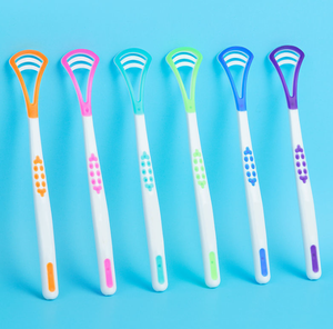 18cm boyutu Formulo plastik PP + TPR malzemesi ağız bakımı hijyen Freshing nefes dil temizleyici kazıyıcı - Product Image 2