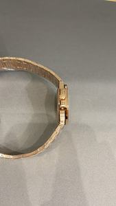 Montre pour femme élégante et colorée sertie de cristaux de diamant, mouvement mécanique de haute qualité, verre saphir, sur mesure - Product Image 2