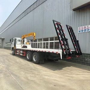 Camion grue à plateau bas SINOTRUK HOWO 6x4 avec grue télescopique de 15 tonnes, moteur Weichai, blanc - Product Image 6